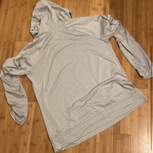 Semi Fitted Hoodie Activewear Tall XL - Picture 2 of 3